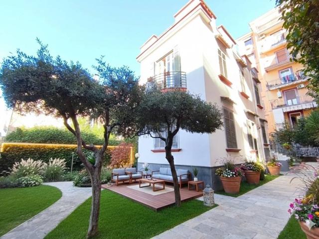 Villa Indipendente in vendita a San Giorgio A Cremano, Campania