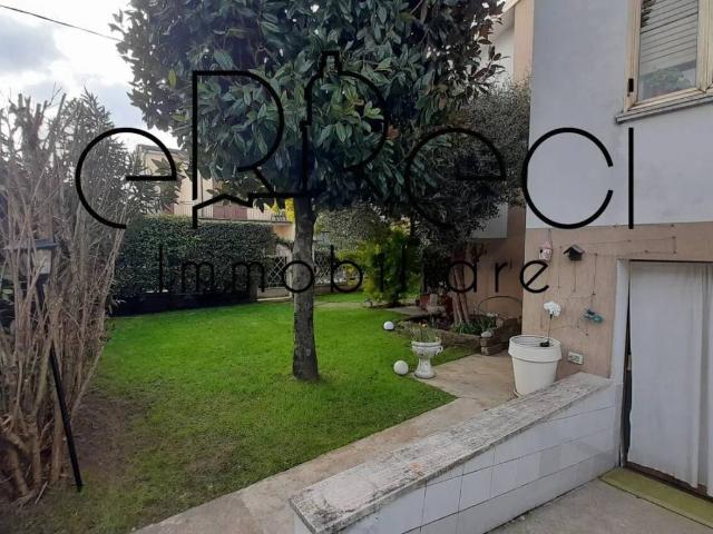 Villa Indipendente in vendita a San Giorgio Bigarello, Mottella