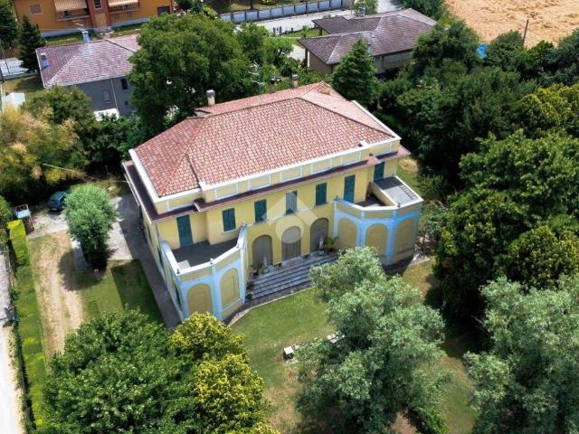 Villa Indipendente in vendita a San Giorgio Bigarello, Lombardia