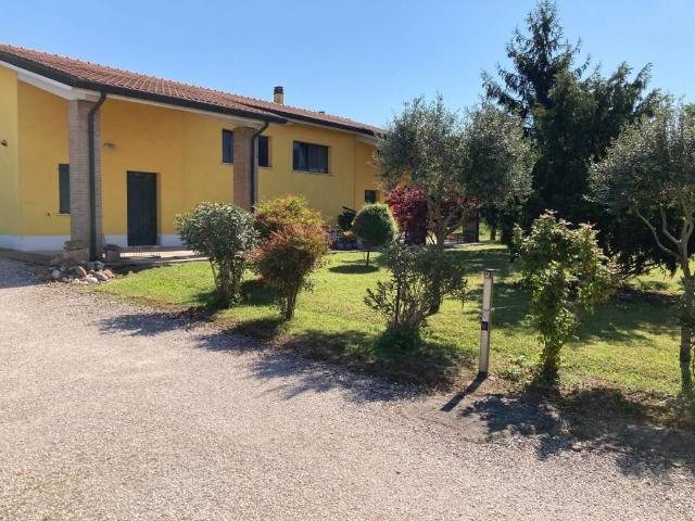 Villa Indipendente in vendita a San Giorgio Bigarello, Mottella