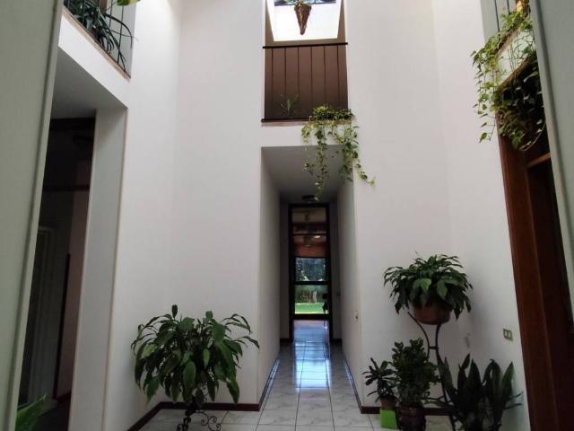 Villa Indipendente in vendita a San Giorgio Bigarello, Lombardia