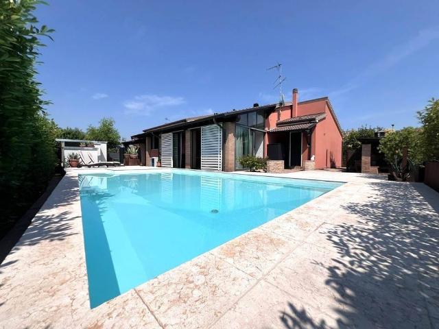Villa Indipendente in vendita a San Giorgio Bigarello, Lombardia