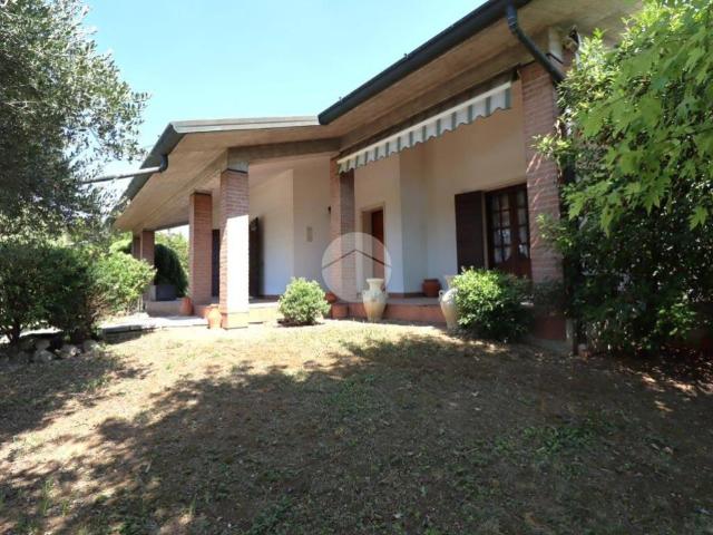 Villa Indipendente in vendita a San Giorgio Bigarello, Lombardia