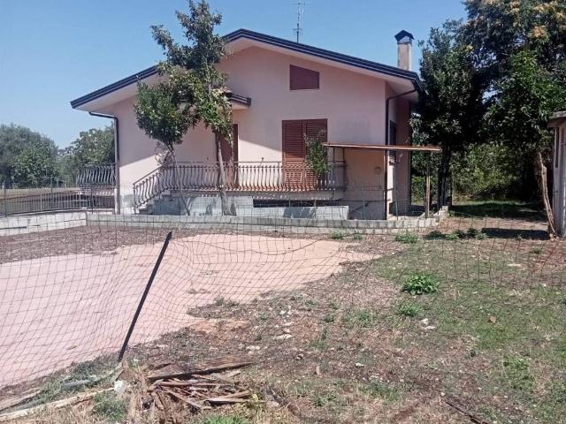 Villa Indipendente in vendita a San Giorgio Del Sannio, Campania