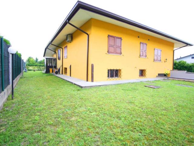 Villa Indipendente in vendita a San Giorgio Della Richinvelda, Friuli-Venezia Giulia
