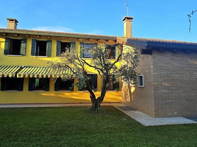 Villa Indipendente in vendita a Rizzo, San Giorgio Delle Pertiche
