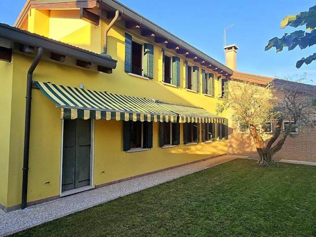 Villa Indipendente in vendita a Rizzo, San Giorgio Delle Pertiche