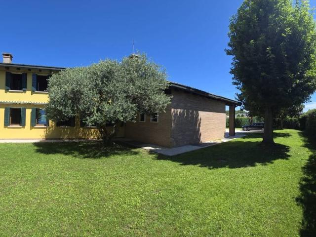 Villa Indipendente in vendita a Rizzo, San Giorgio Delle Pertiche