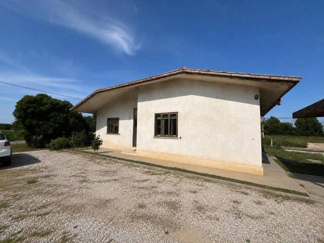 Villa Indipendente in vendita a San Giorgio Di Nogaro, Friuli-Venezia Giulia