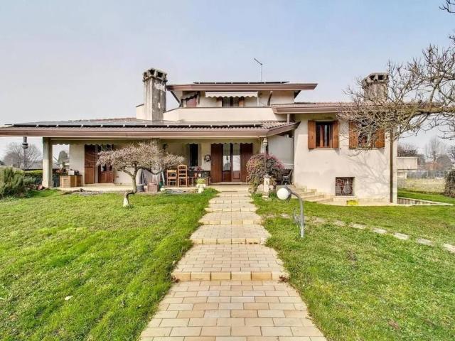 Villa Indipendente in vendita a San Giorgio In Bosco, Veneto