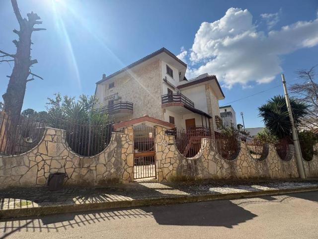Villa Indipendente in vendita a Puglia, Taranto