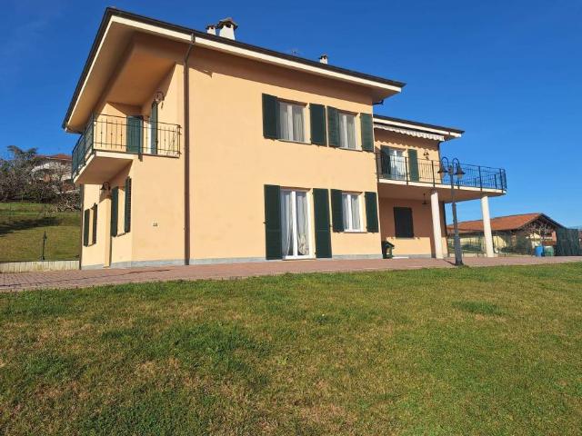 Villa Indipendente in vendita a Piemonte, Alessandria