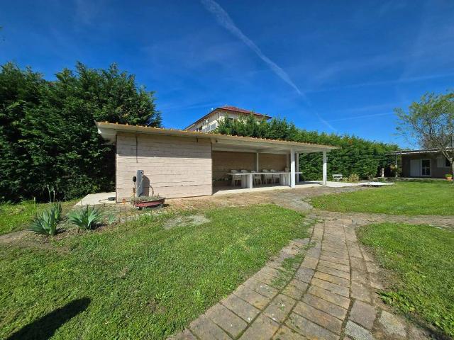 Villa Indipendente in vendita a Ponte Dell'olio, Reggio Emilia