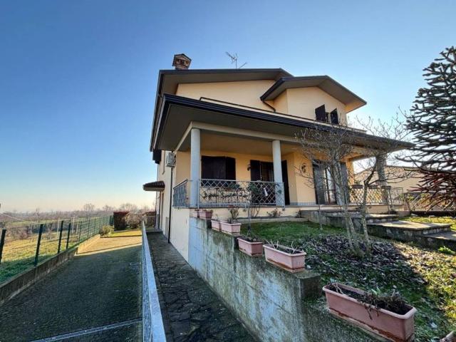 Villa Indipendente in vendita a San Giorgio Piacentino, Reggio Emilia