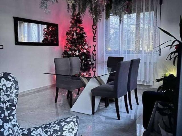 Villa Indipendente in vendita a San Giorgio Piacentino, Reggio Emilia