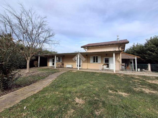Villa Indipendente in vendita a San Giorgio Piacentino, Reggio Emilia