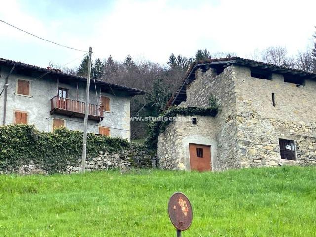 Villa Indipendente in vendita a Comunità Montana della Valle Brembana, San Giovanni Bianco