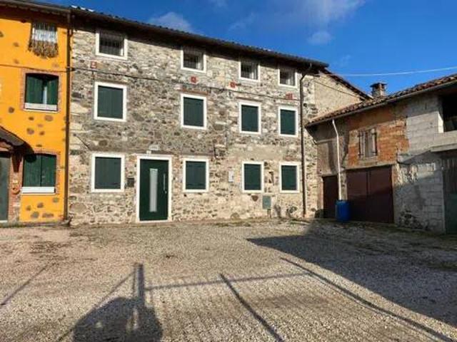 Villa Indipendente in vendita a San Giovanni Ilarione, Veneto