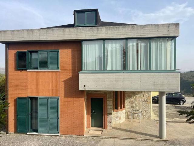 Villa Indipendente in vendita a San Giovanni In Galdo, Molise