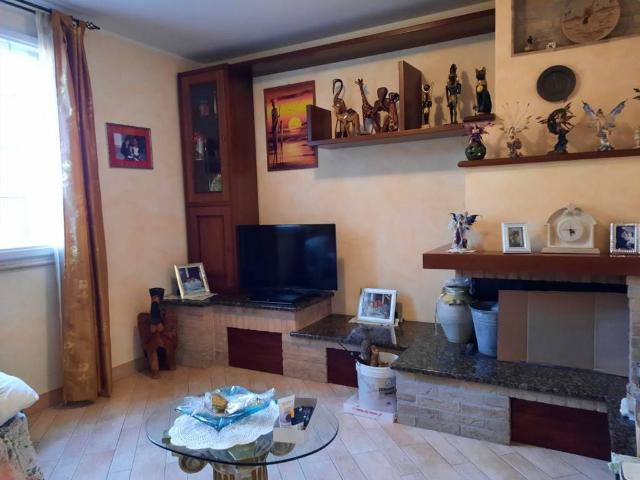 Villa Indipendente in vendita a Montalbano, San Giovanni In Marignano