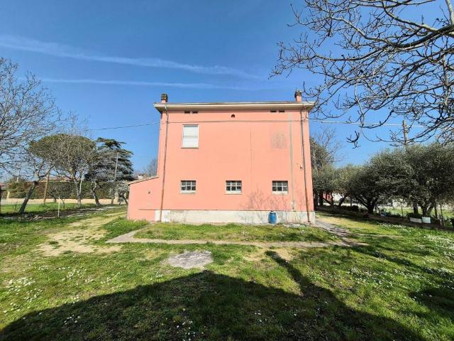 Villa Indipendente in vendita a San Giovanni In Marignano, Reggio Emilia