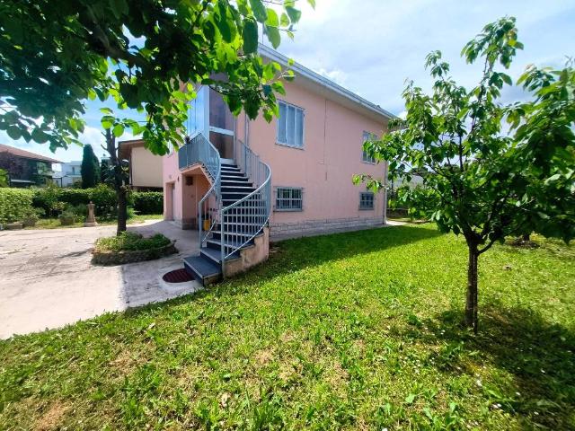 Villa Indipendente in vendita a San Giovanni In Marignano, Reggio Emilia