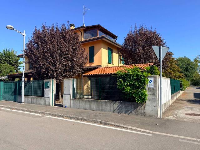 Villa Indipendente in vendita a Accatà, San Giovanni in Persiceto