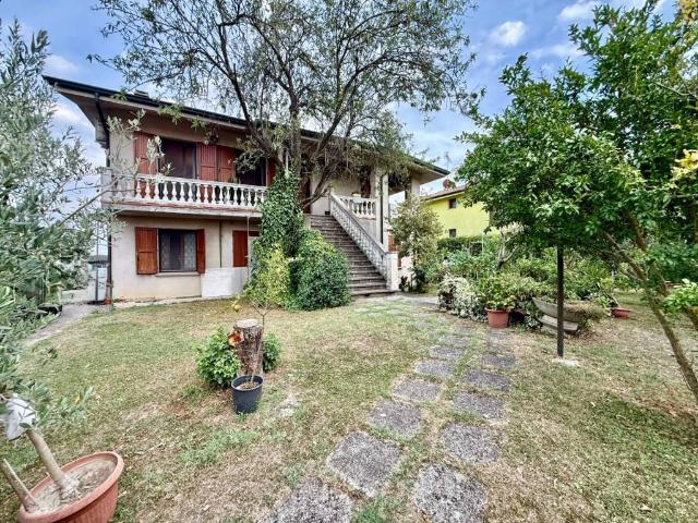 Villa Indipendente in vendita a Unione Terre d'Acqua, San Giovanni In Persiceto