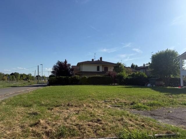 Villa Indipendente in vendita a Unione Terre d'Acqua, San Giovanni In Persiceto