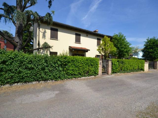 Villa Indipendente in vendita a Unione Terre d'Acqua, San Giovanni In Persiceto