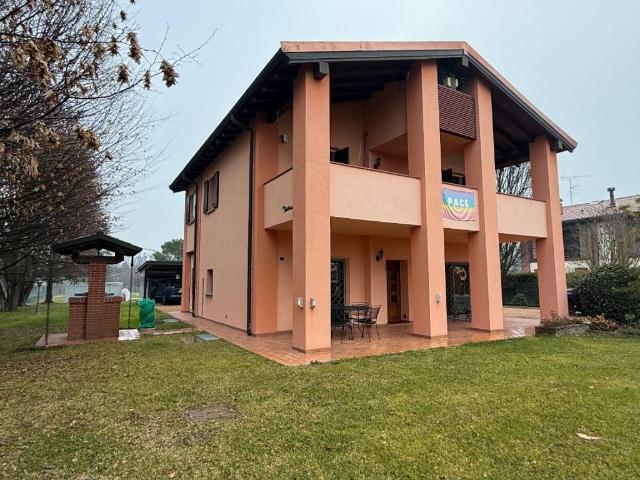 Villa Indipendente in vendita a Accatà, San Giovanni in Persiceto