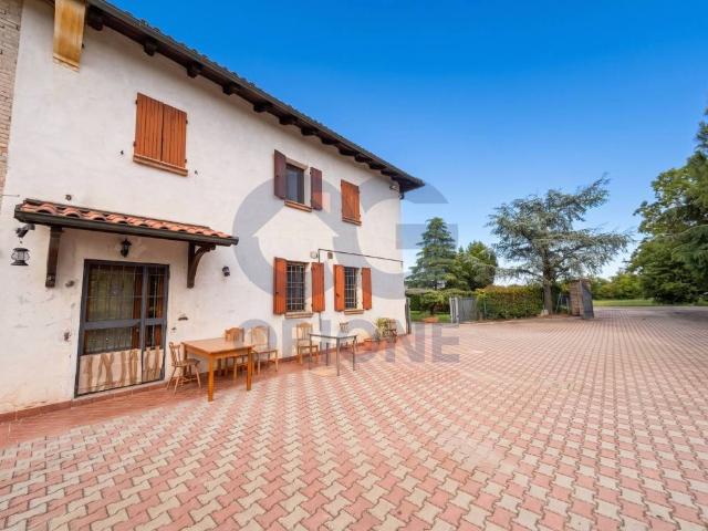 Villa Indipendente in vendita a Unione Terre d'Acqua, San Giovanni In Persiceto
