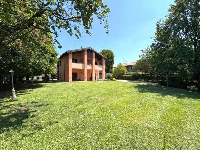 Villa Indipendente in vendita a Cà Davia, San Giovanni in Persiceto