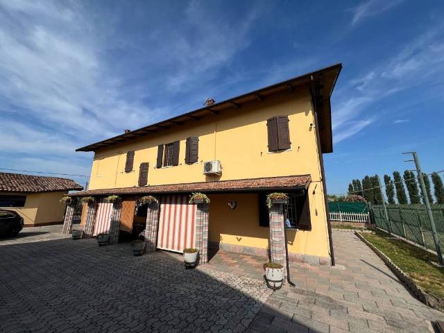 Villa Indipendente in vendita a Unione Terre d'Acqua, Anzola Dell'emilia
