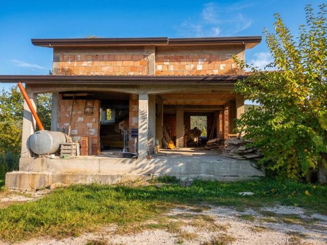 Villa Indipendente in vendita a San Giovanni Incarico, Lazio