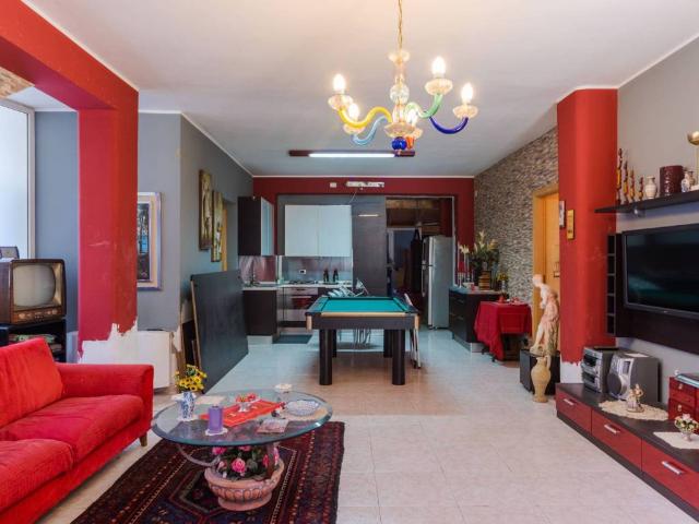 Villa Indipendente in vendita a Trappeto, San Giovanni La Punta