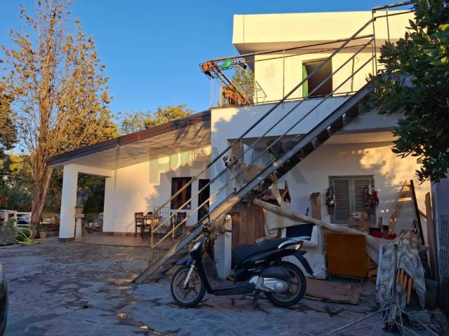 Villa Indipendente in vendita a Viagrande, Sicilia