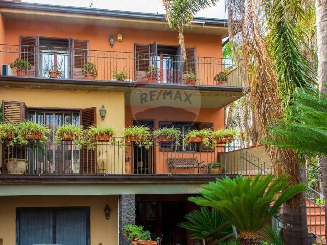 Villa Indipendente in vendita a Trappeto, San Giovanni La Punta