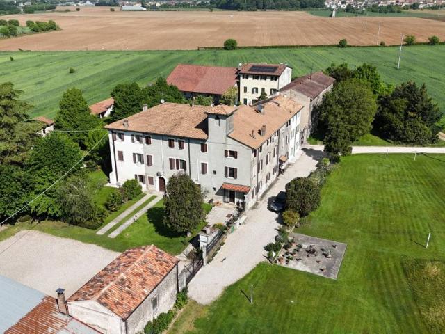 Villa Indipendente in vendita a San Giovanni Lupatoto, Veneto