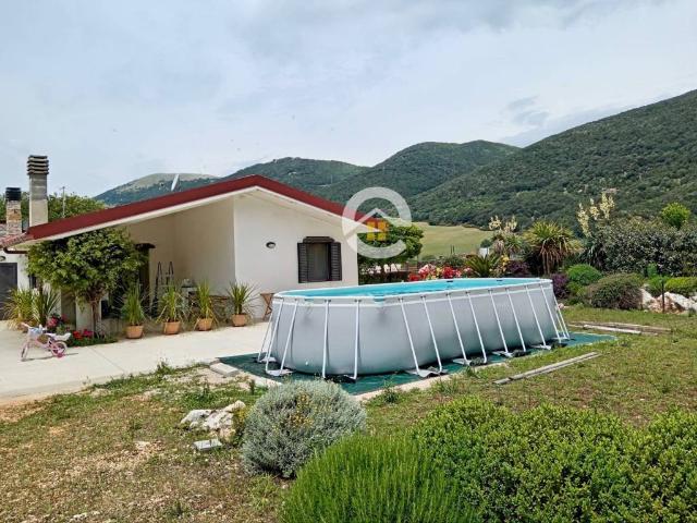 Villa Indipendente in vendita a Puglia, Foggia