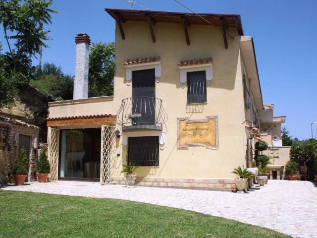 Villa Indipendente in vendita a San Giovanni alta, San Giovanni Teatino