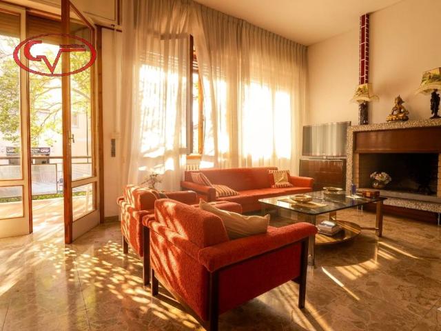 Villa Indipendente in vendita a Vetrivecchi, San Giovanni Valdarno