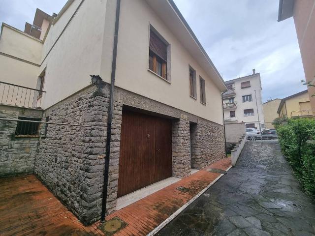 Villa Indipendente in vendita a Vetrivecchi, San Giovanni Valdarno
