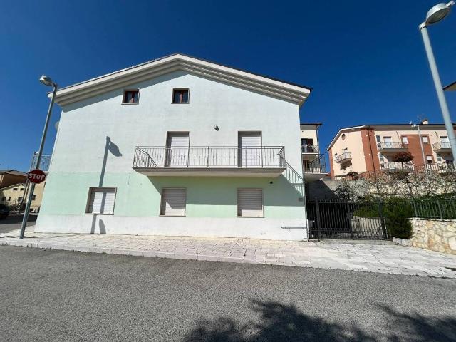 Villa Indipendente in vendita a San Giuliano Di Puglia, Molise