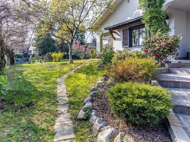 Villa Indipendente in vendita a San Giuliano Milanese, Lombardia