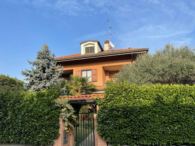 Villa Indipendente in vendita a Zivido, San Giuliano Milanese