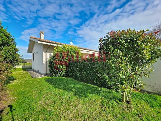 Villa Indipendente in vendita a Sant'Andrea a Pescaiola, San Giuliano Terme