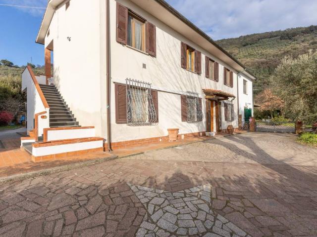 Villa Indipendente in vendita a San Giuliano Terme, Toscana