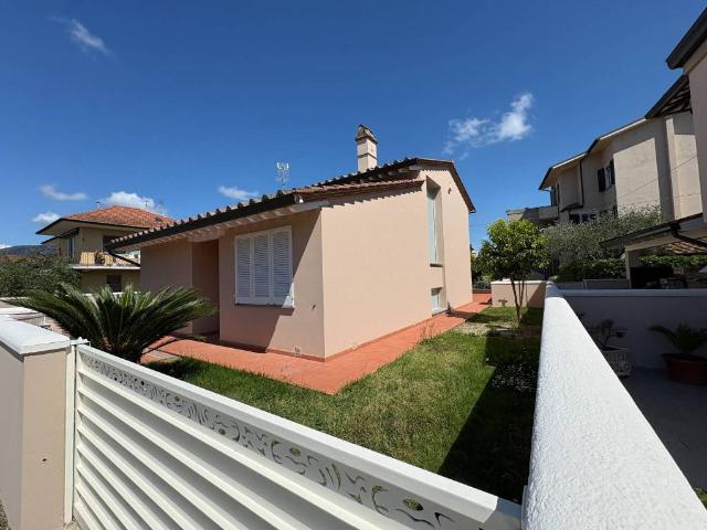 Villa Indipendente in vendita a San Giuliano Terme, Toscana