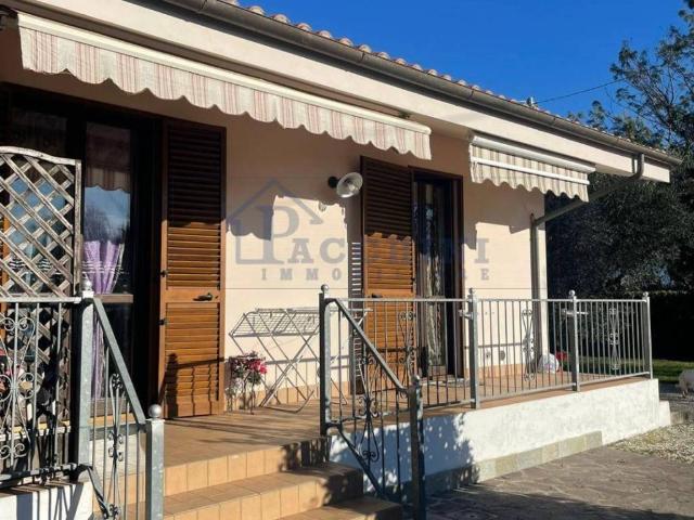 Villa Indipendente in vendita a Arena Metato, San Giuliano Terme